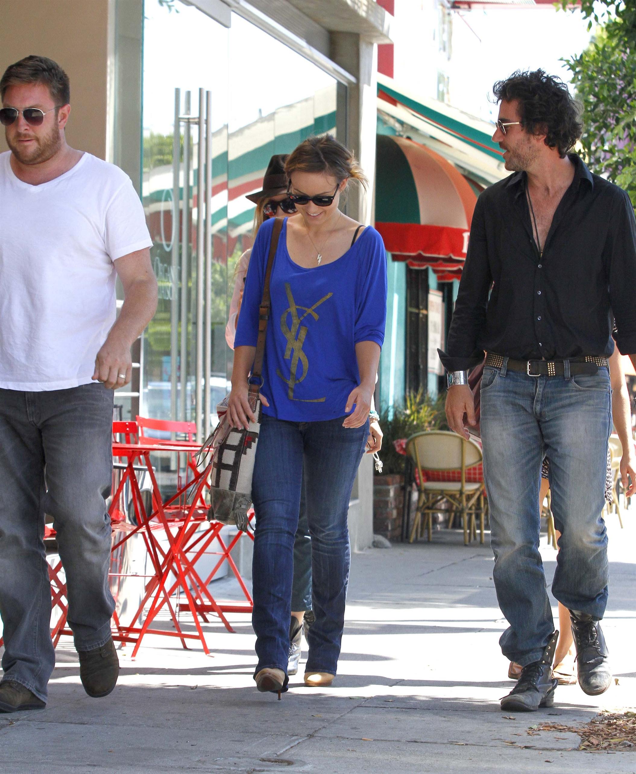 Olivia Wilde goes for lunch with friends in Los Feliz | Picture 64471